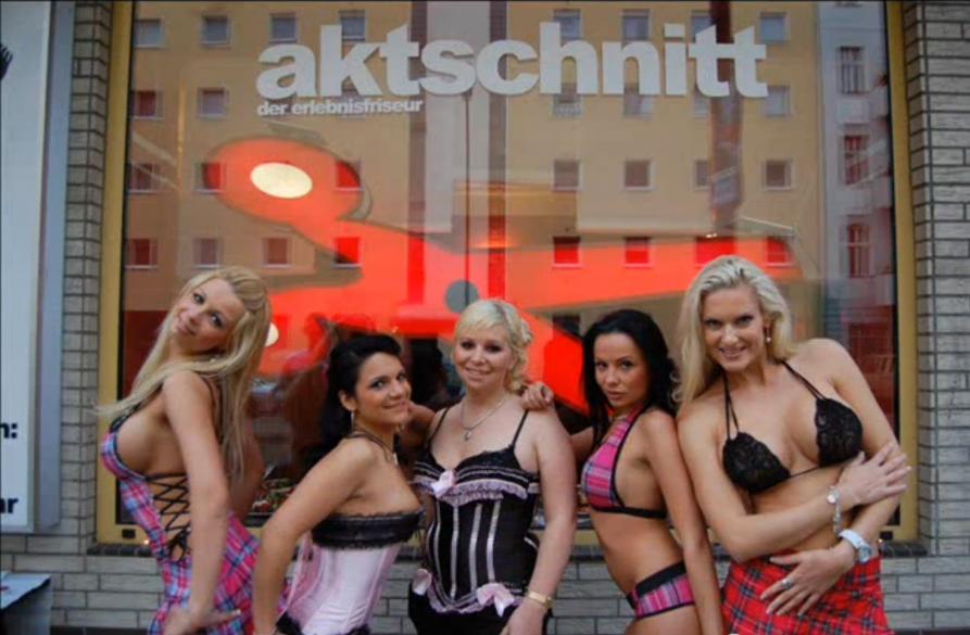 Berlin - Aktschnitt erotikus fodrászat
